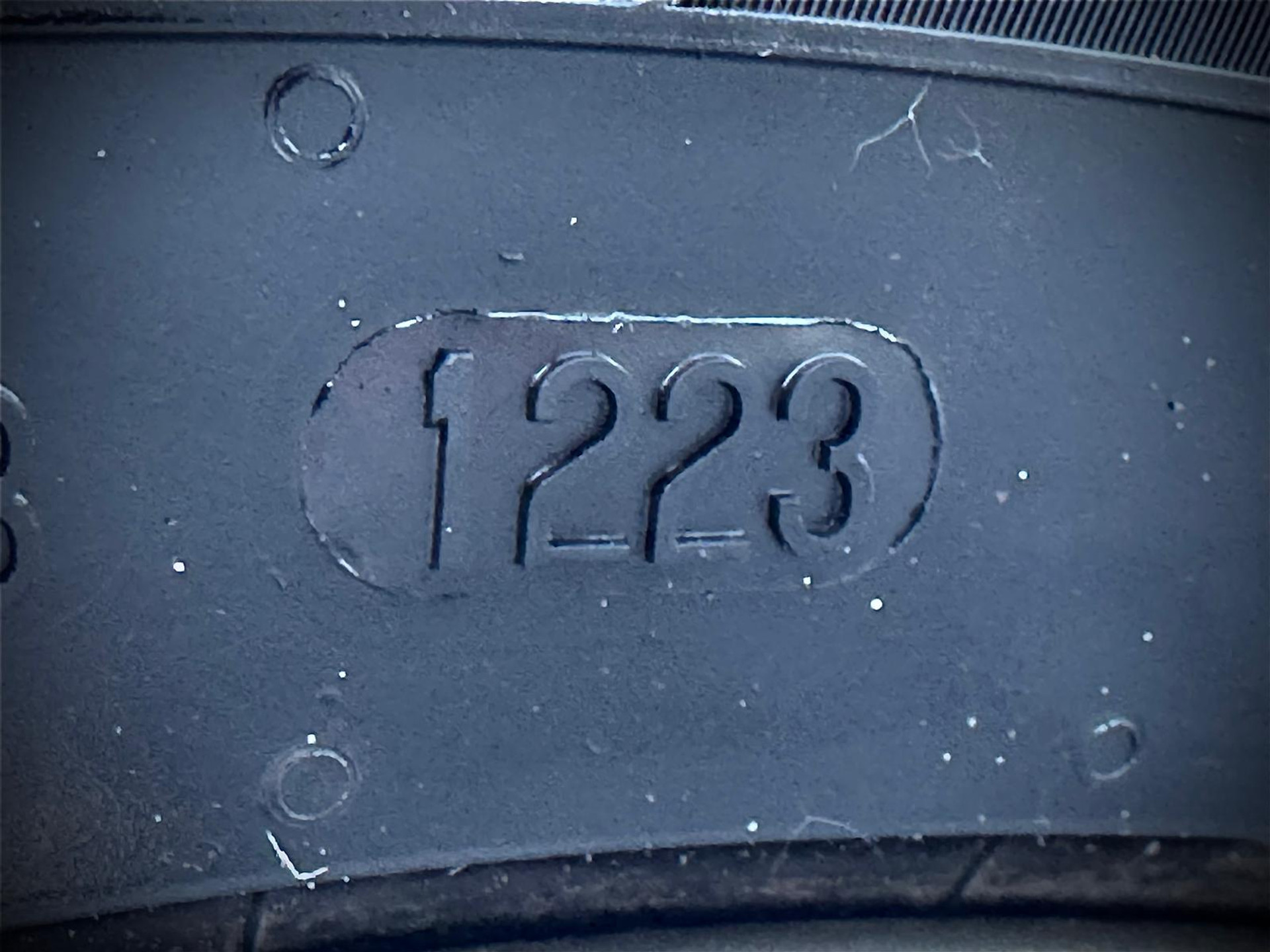 44670950-14.jpg