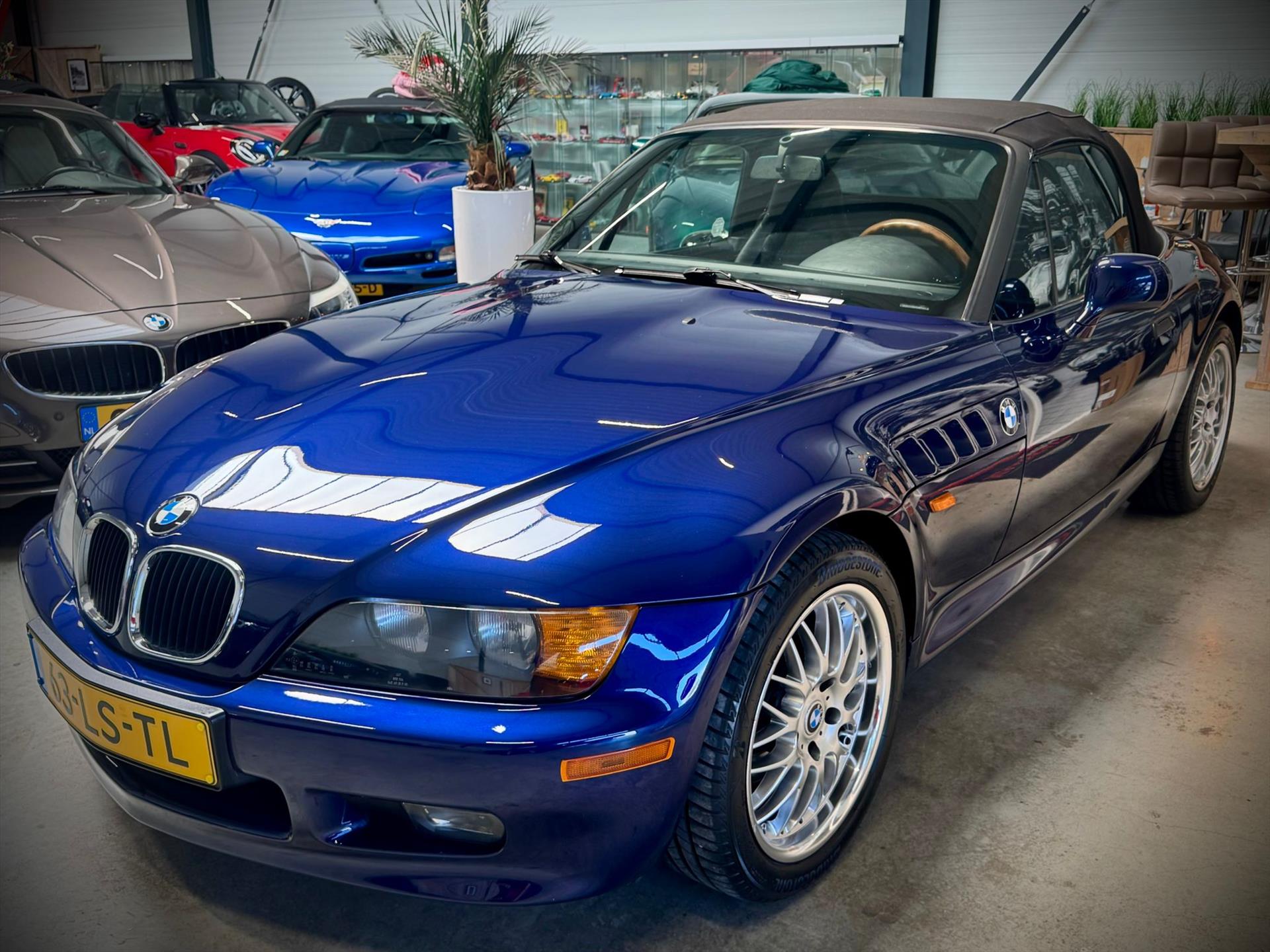 45930240-2.jpg