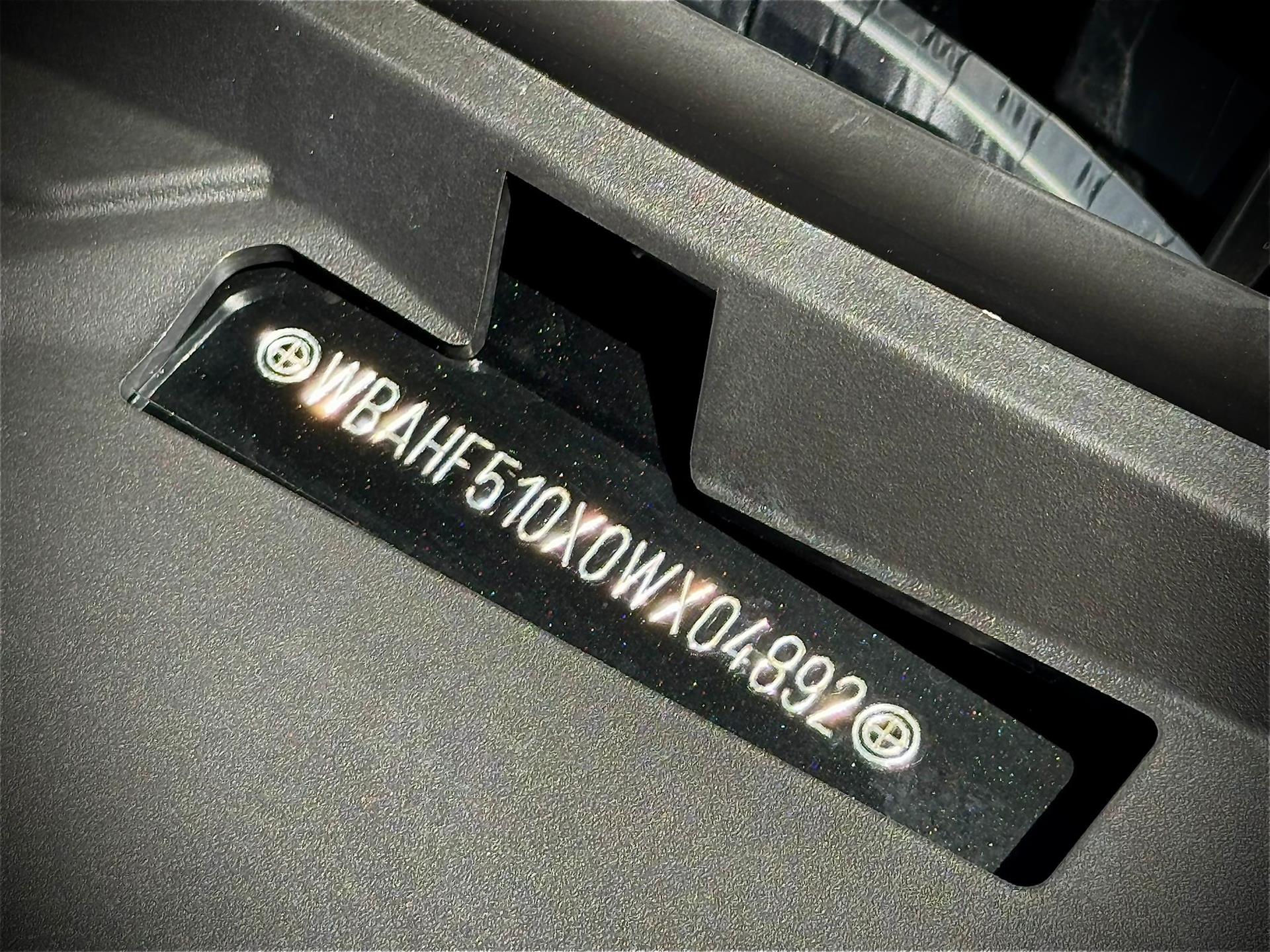 46251022-15.jpg