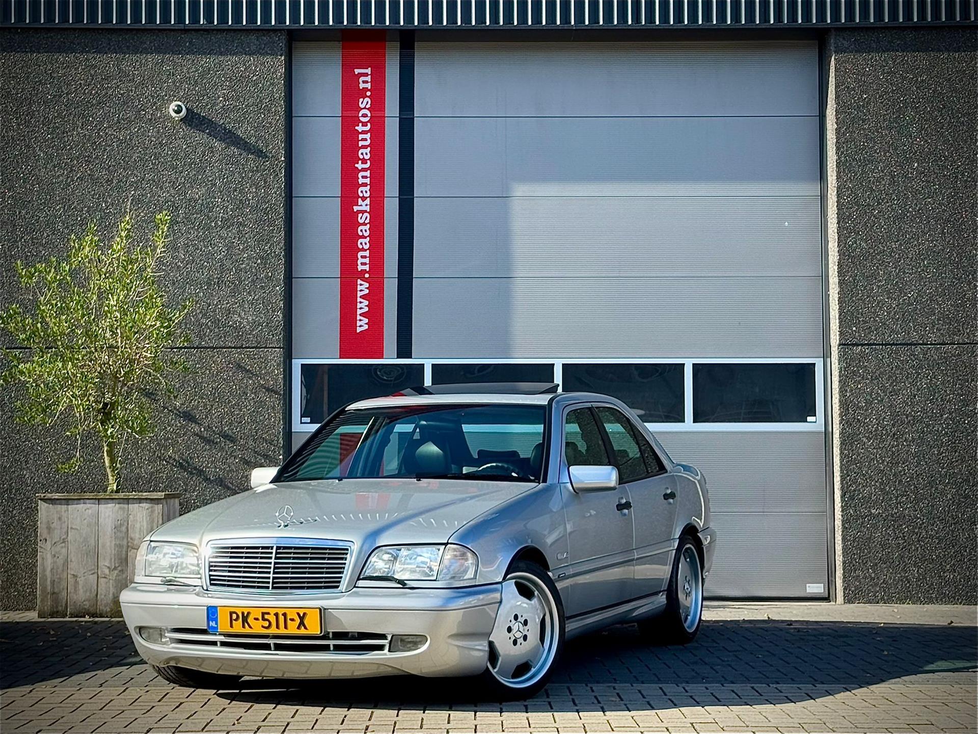47545220-2.jpg