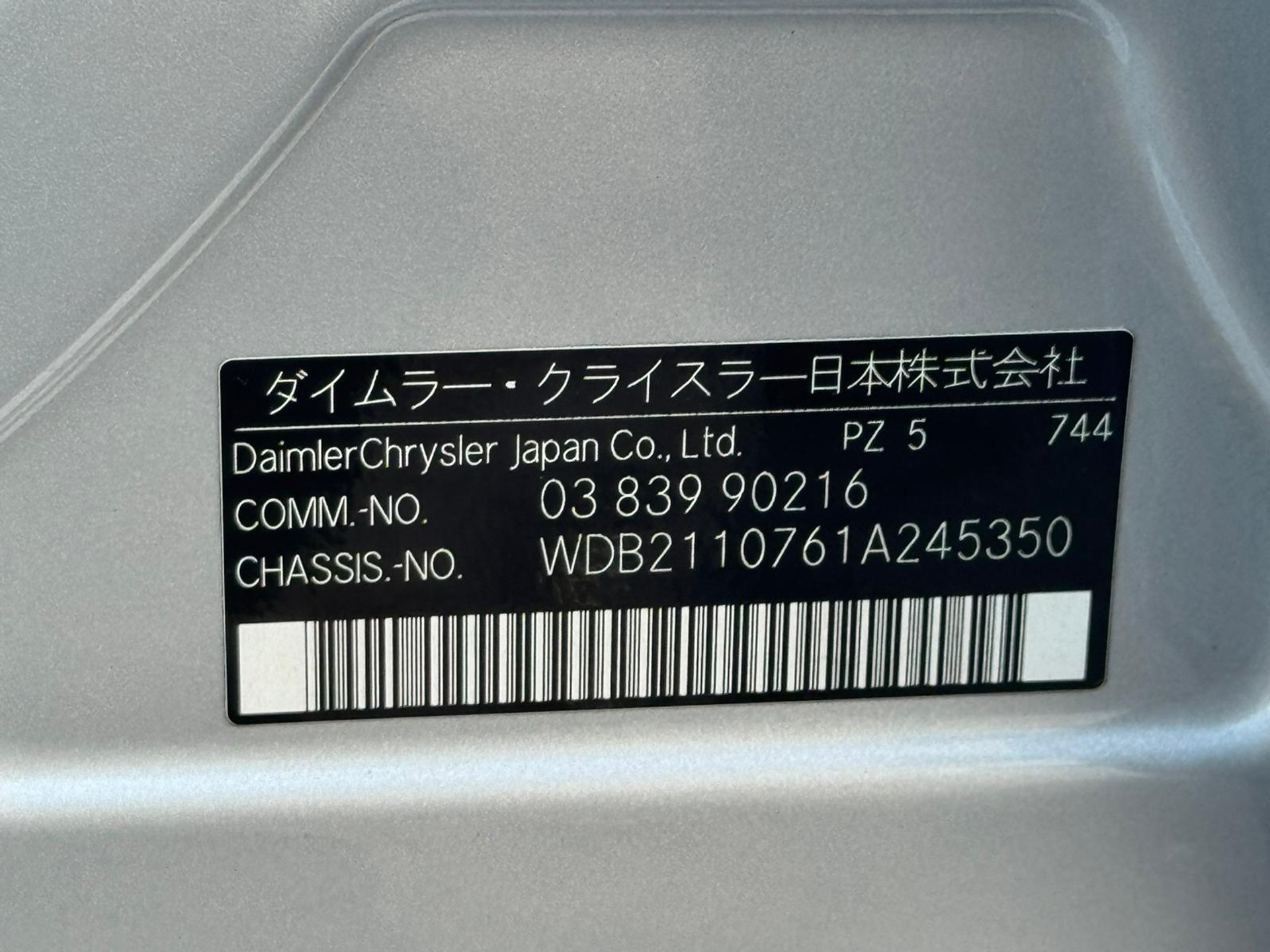 47562683-17.jpg
