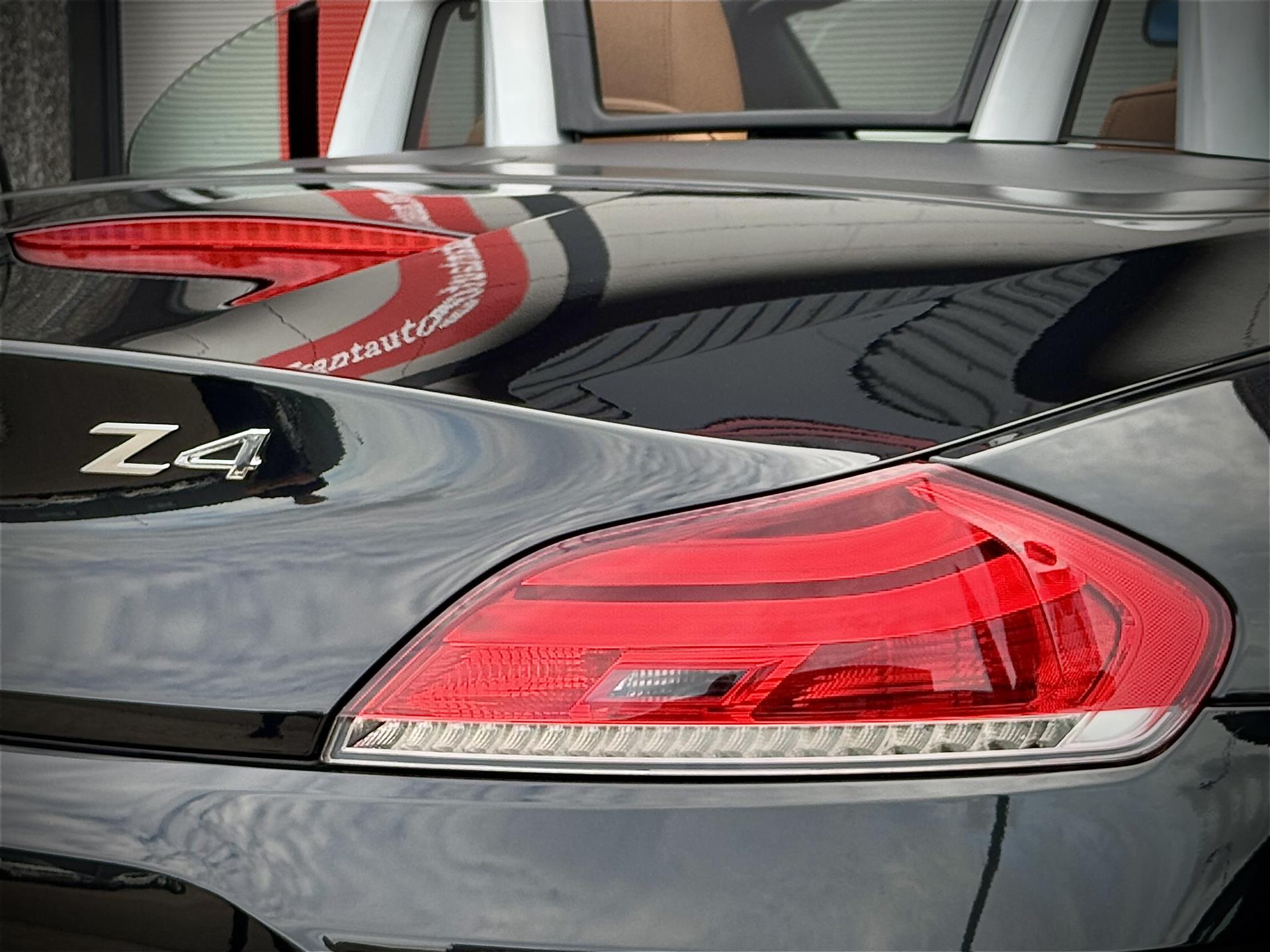 47765313-10.jpg