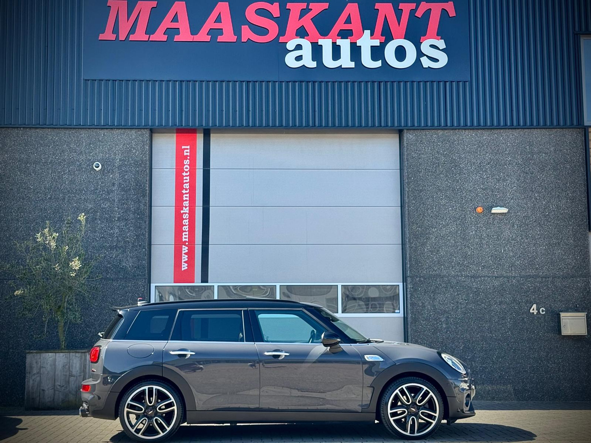 52900715